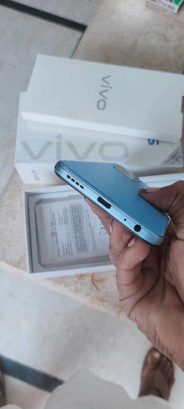 vivo y33s full box 2