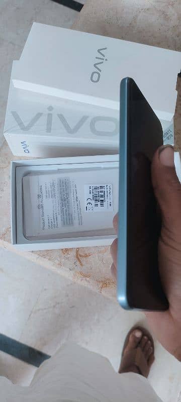 vivo y33s full box 5