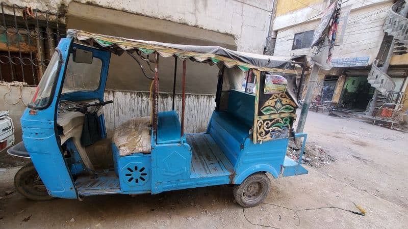 chinchi rikshaw 9 seater 4