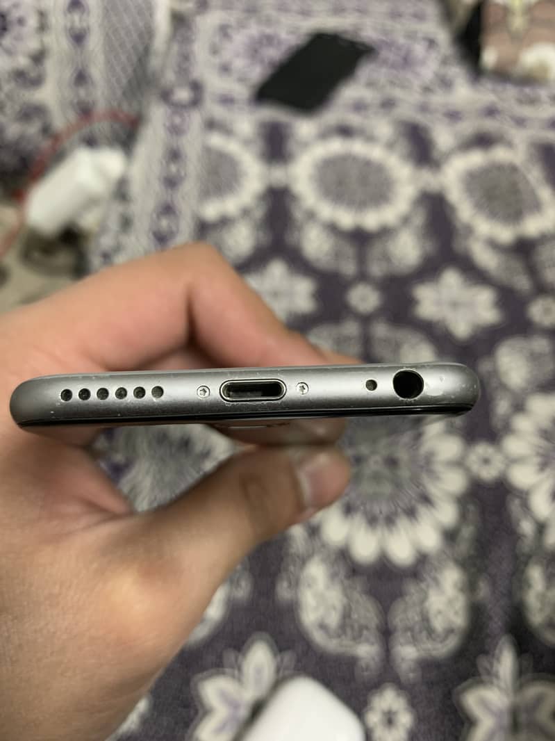 Apple iPhone 6S (Non PTA) 1