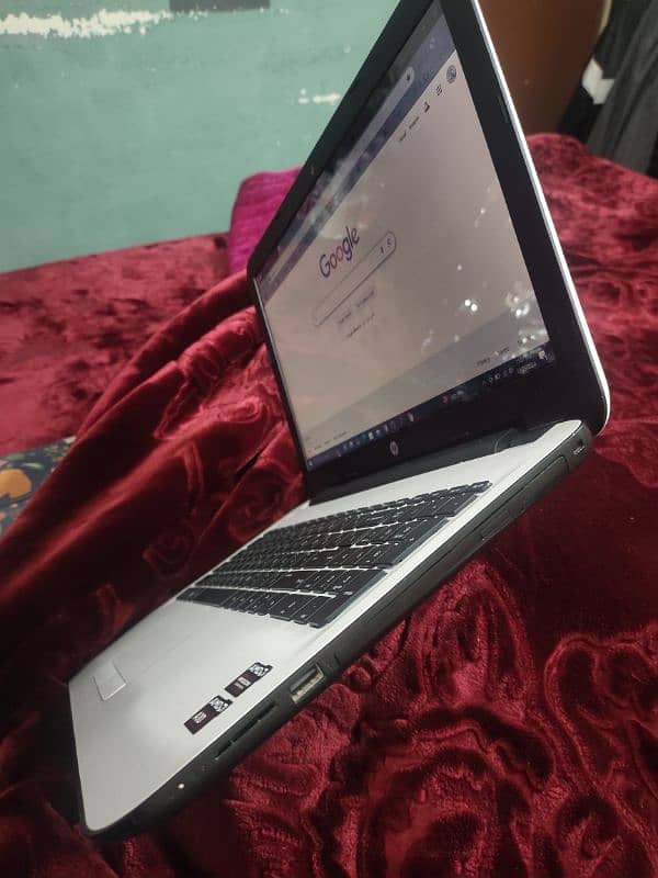 Hp-core i5 7th generation lush condition not single issue. 3