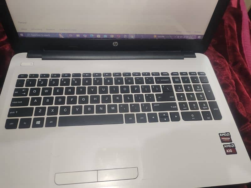 Hp-core i5 7th generation lush condition not single issue. 5