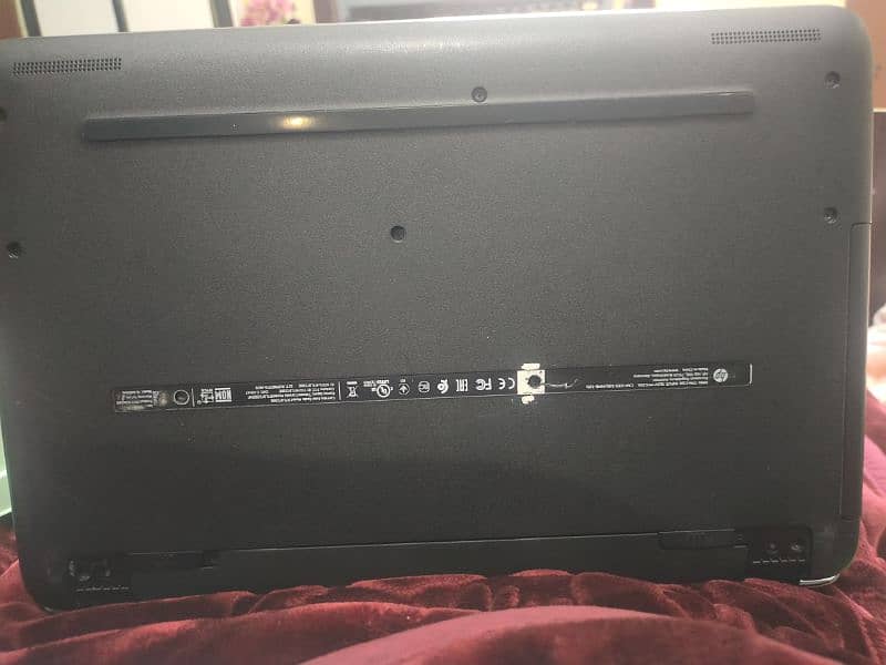 Hp-core i5 7th generation lush condition not single issue. 7