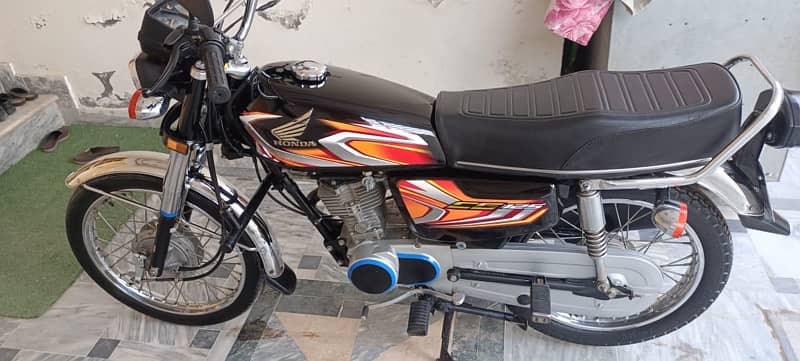 Honda 125 for sale in mint new condition 2023 registered 2