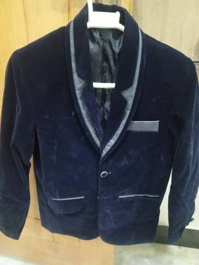valvet coat