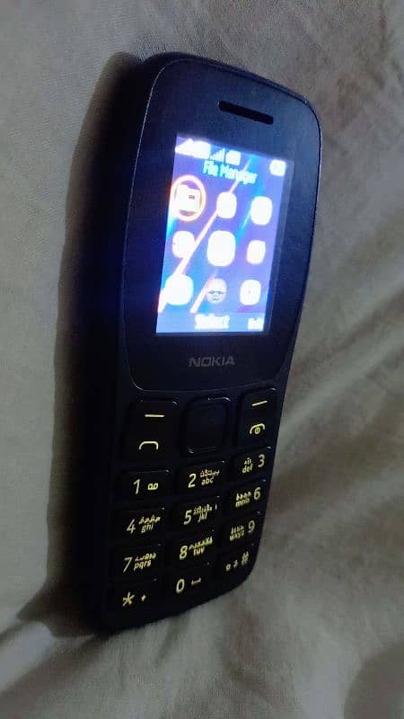 Nokia 105 plus Dual sim with multimedia apps Only Mobil ha serious cnt 10