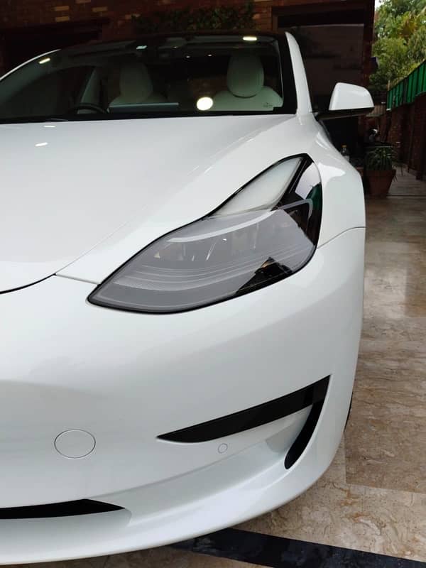 Tesla Model 3 2021 1