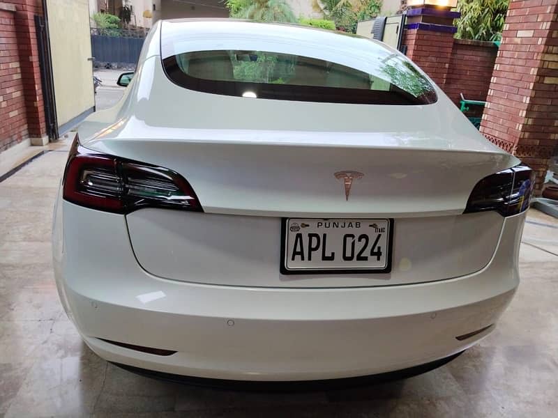 Tesla Model 3 2021 9