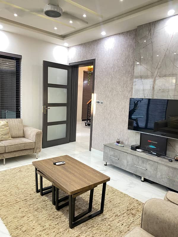 1 kanal brand fully furnished house rent in phase 5 bahria town Rawalpindi. 32