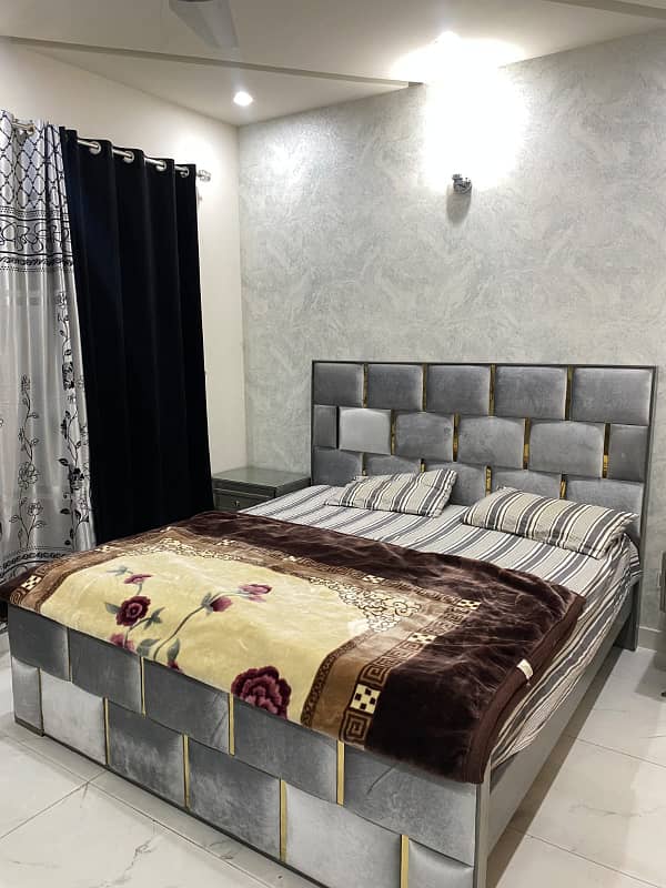 1 kanal brand fully furnished house rent in phase 5 bahria town Rawalpindi. 35