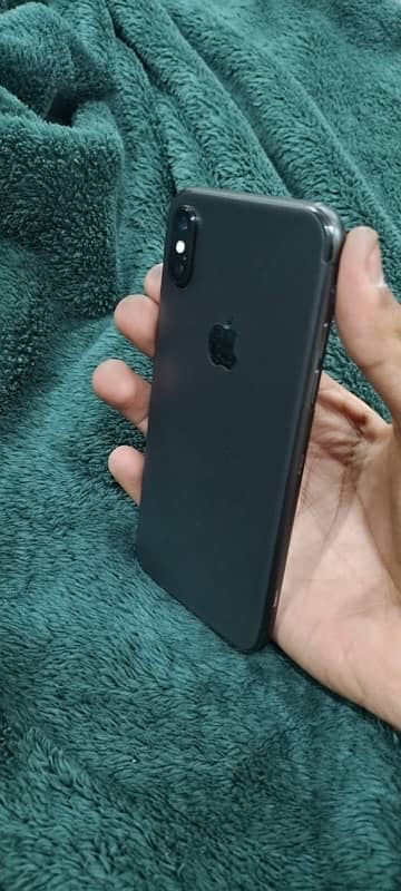 IPhone X in black color PTA approved 256gb all ok hay. 1