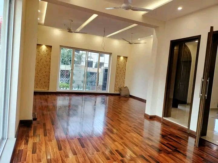 20 Marla Super Hot Located Bungalow Is Available For Rent In The Best Block Of DHA Phase 7 Lahore Sui Gas Available. 8