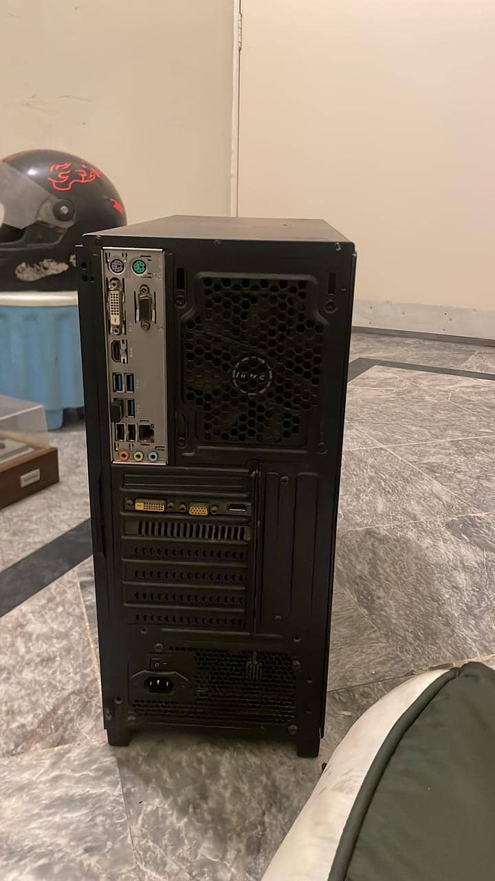 Ryzen 5 3600x with 16 gb DDR4 RAM, 500 gb ssd and GTX 750ti 2b 2