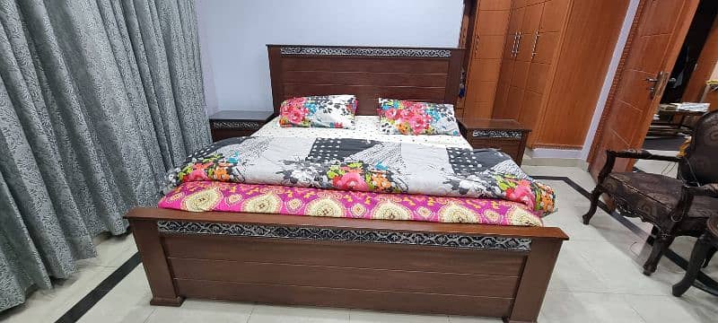 wooden bed set 4