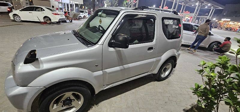 Suzuki Jimny 2017 1