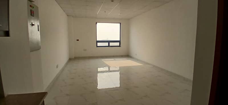 813 Square Feet Brand New Corporate Offices Available On Rent At Affordable Price In Gulberg 24