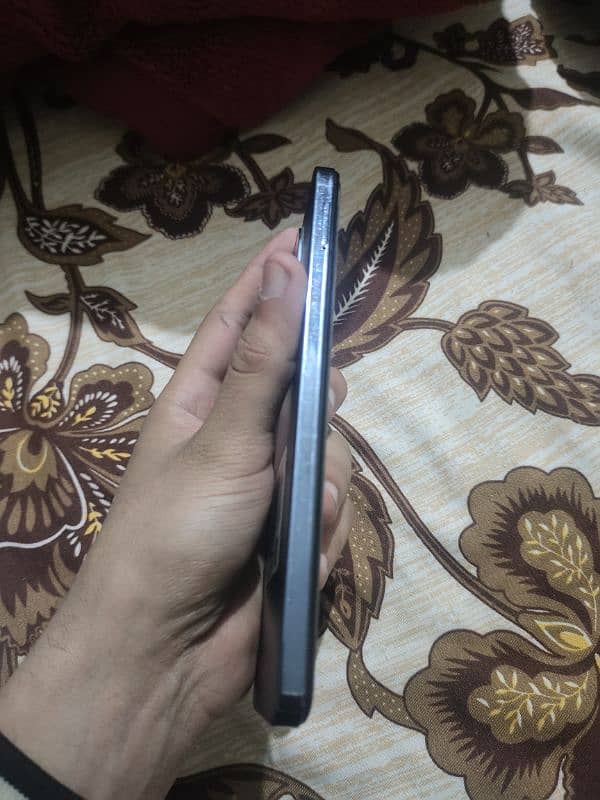 Infinix hot 40 i 4