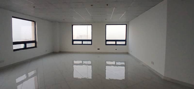 Brand New 813 Square Feet Office Available For Rent In Grand Square Mall main boulevard Gulberg 3 4