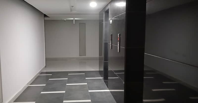 Brand New 311 Square Feet Office Prime Space Available For Rent In Grand Square Mall 6