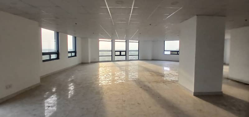 2295 Square Feet Office Space Available For Rent In Gulberg Grand Square Mall, Lahore. 0