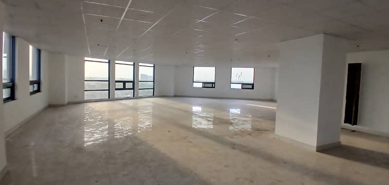 2295 Square Feet Office Space Available For Rent In Gulberg Grand Square Mall, Lahore. 1