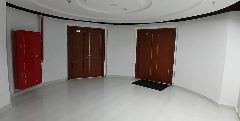 2295 Square Feet Office Space Available For Rent In Gulberg Grand Square Mall, Lahore. 16