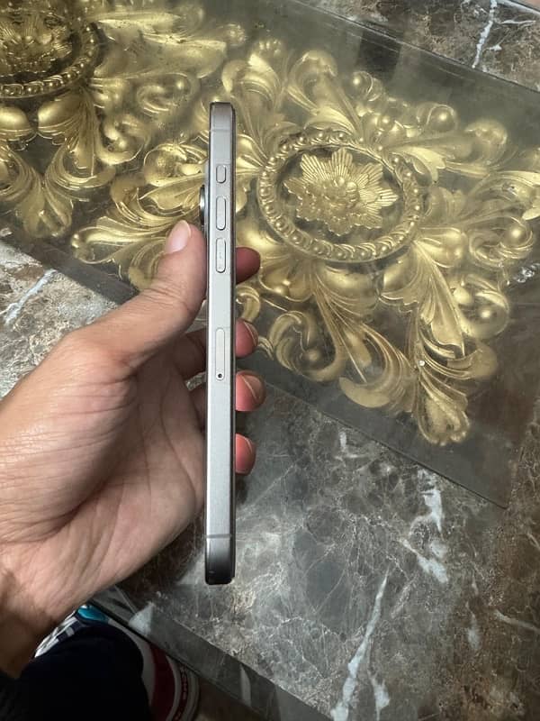 iphone 15 pro max Natural Titanium 10/10 condition 5