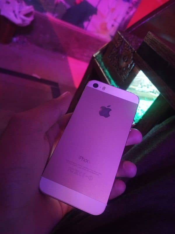 I phone 5s full genuine condition 3