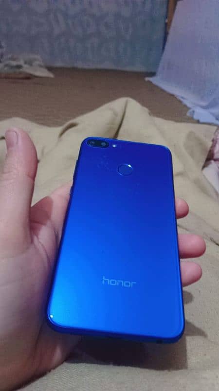 Huawei honor 9i 4/128 1