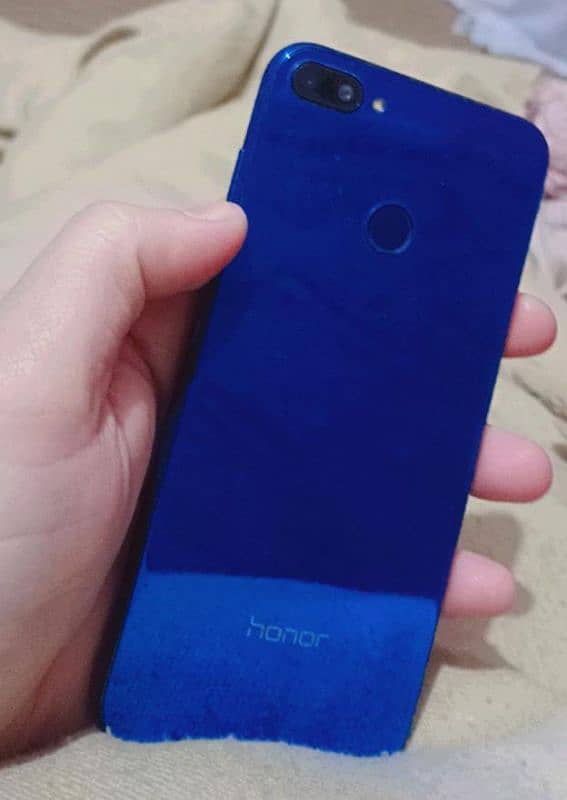 Huawei honor 9i 4/128 5