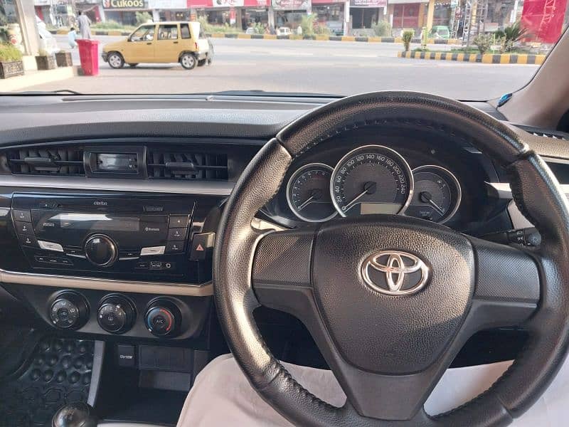 Toyota Corolla GLI 2014 3