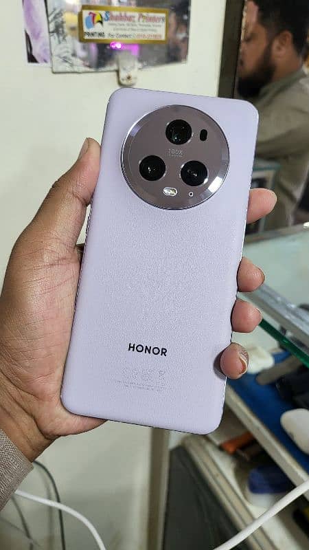 Honor Magic 5 Pro 1