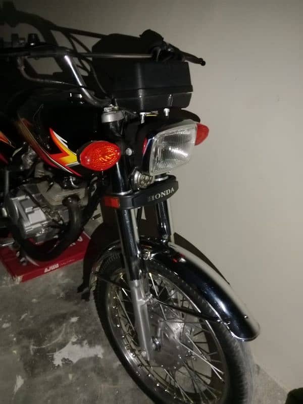 honda  Cg 125 2021 karachi registration 10/10 condition 6