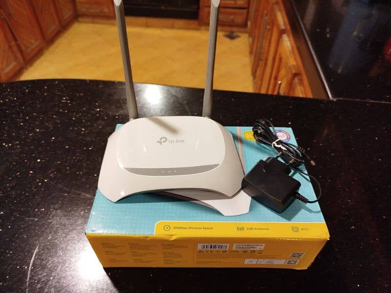 Tp-Link TL-WR840N 300Mbps Router 0