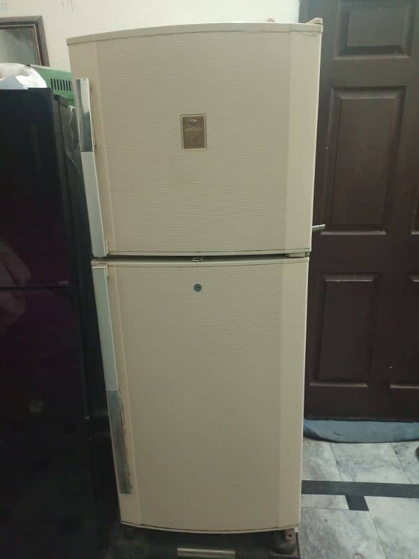 Dawlance Refrigerator 0