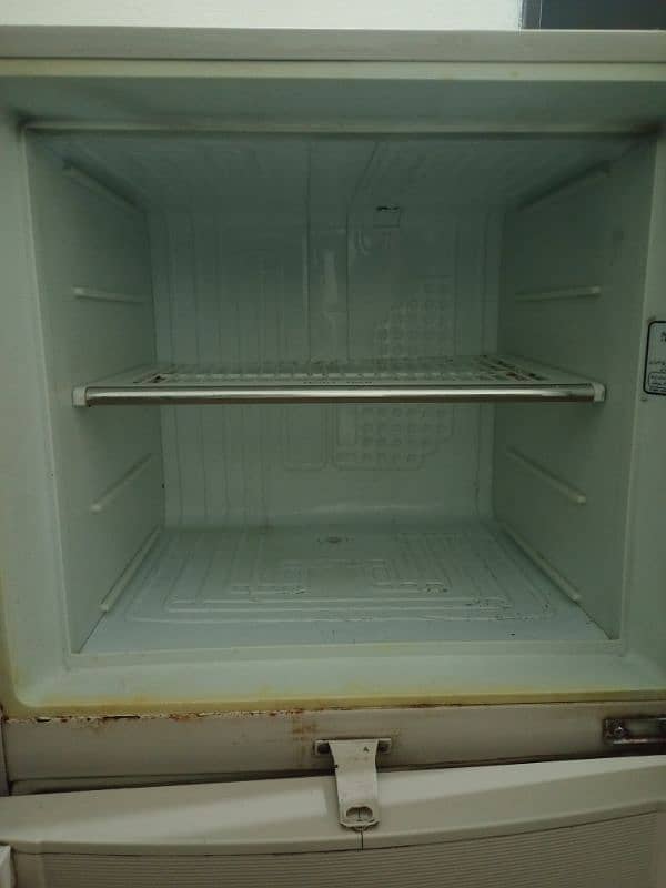 Dawlance Refrigerator 2