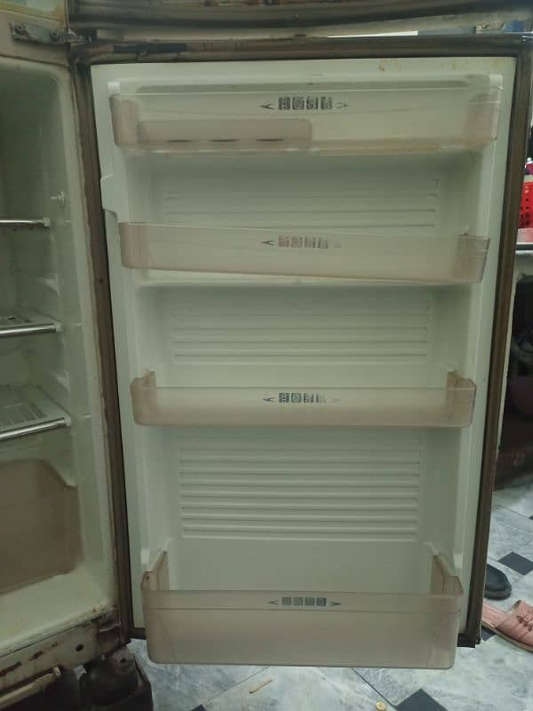 Dawlance Refrigerator 5