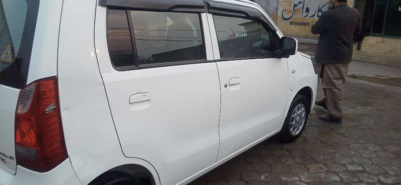 Suzuki Wagon R 2019 3