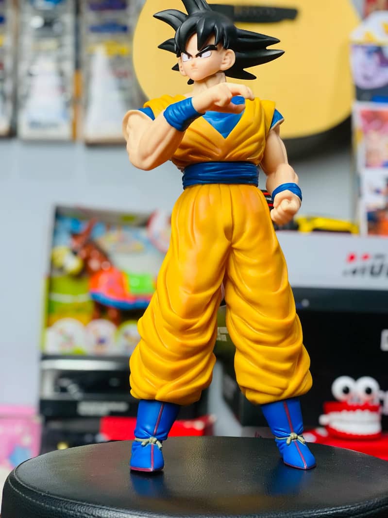 Dragon Ball Z  Super Saiyan Goku ( Action Figures) 0