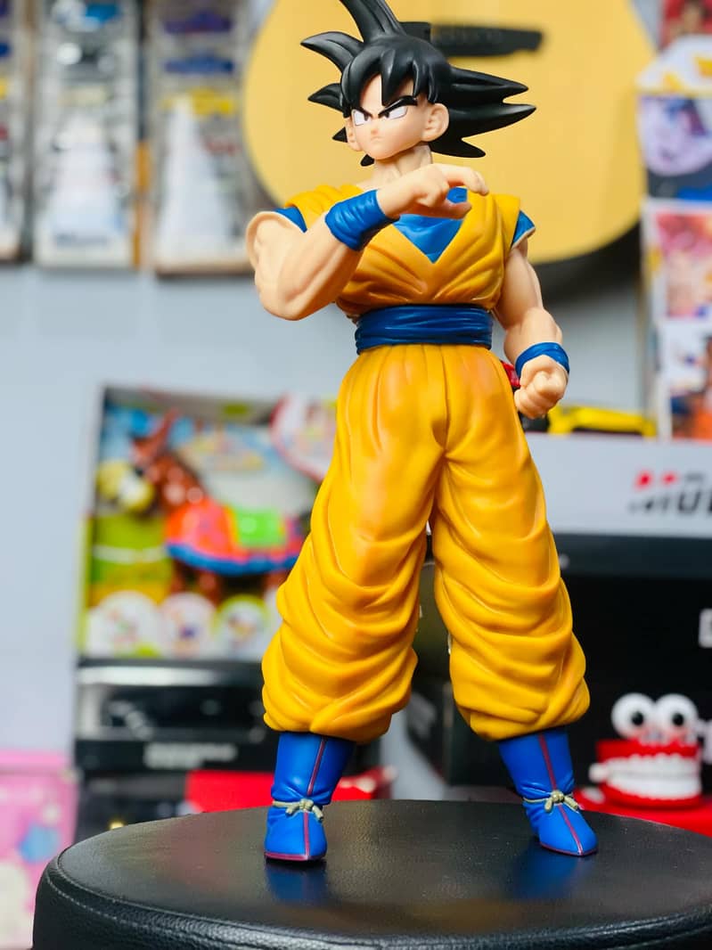 Dragon Ball Z  Super Saiyan Goku ( Action Figures) 10