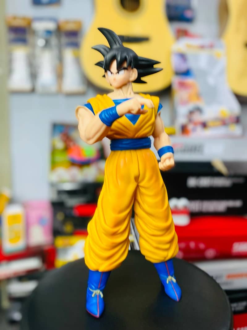 Dragon Ball Z  Super Saiyan Goku ( Action Figures) 12