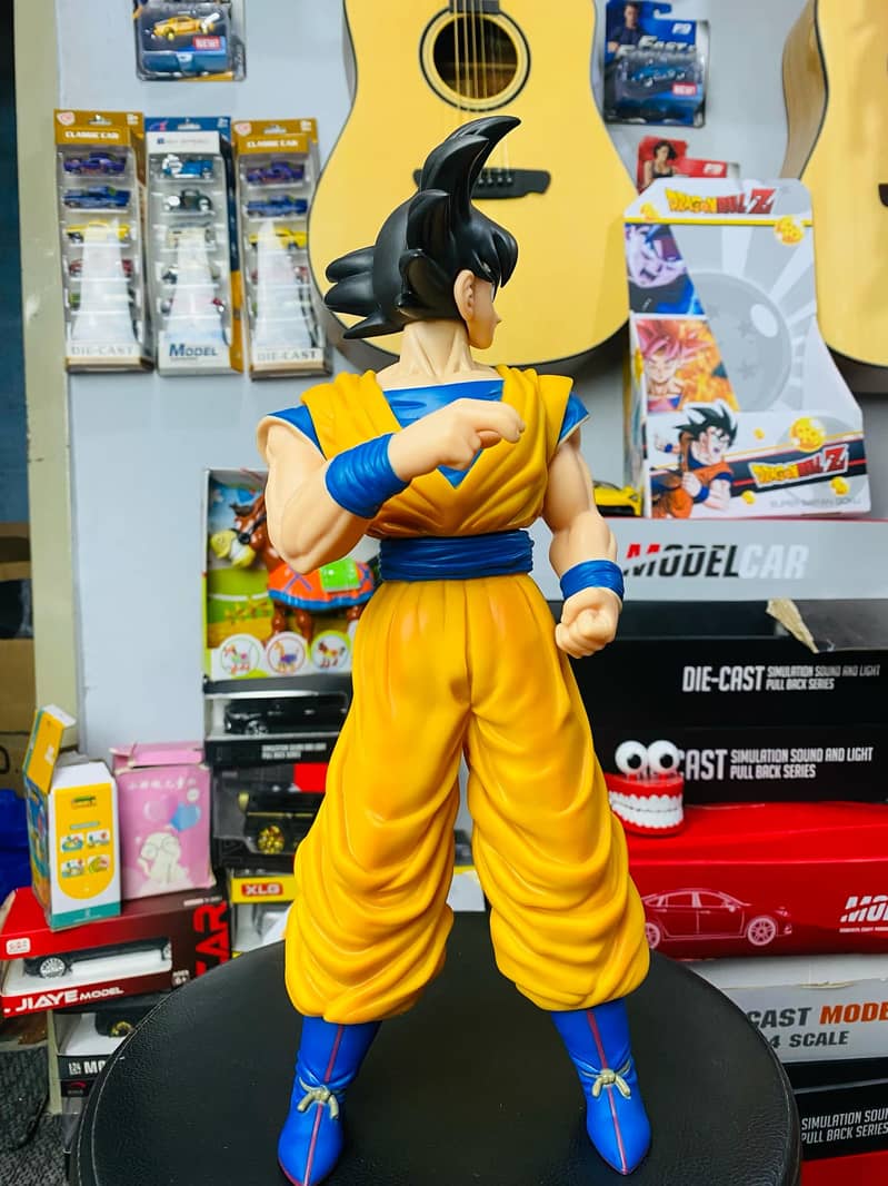 Dragon Ball Z  Super Saiyan Goku ( Action Figures) 16