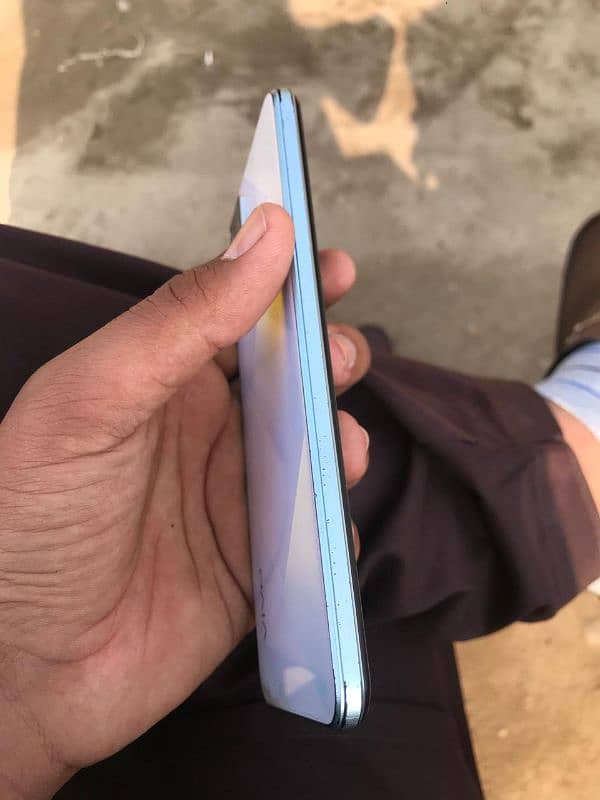 VIVO Y21 A 4