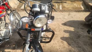 Suzuki 150GS converted SE