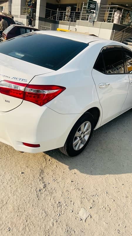 Toyota Corolla Altis 2015 0