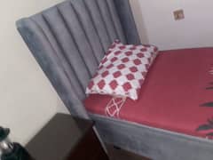 2 single bed