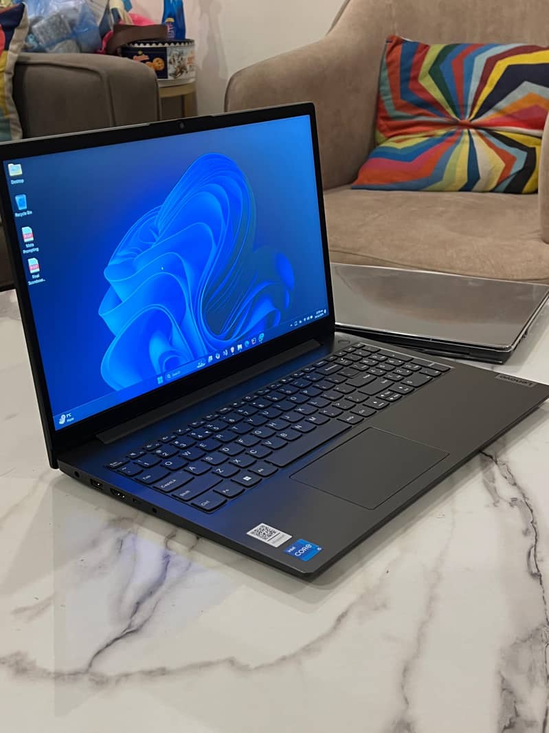 Lenovo V15 G3 (IdeaPad) i5 12 Gen 16/1TB SSD 15.6" Screen 7