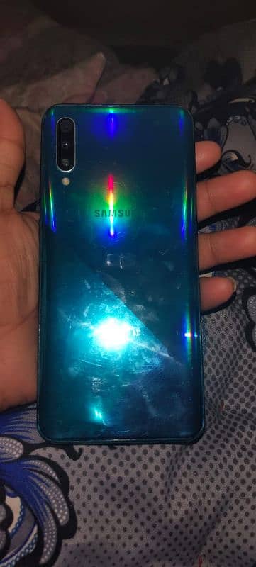 techno Spark 6 go 4GB 64GB or Samsung a30s 4GB 128GB 1