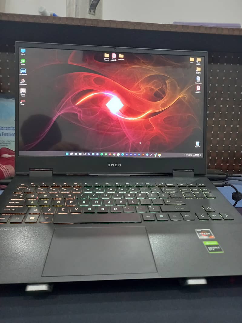 HP OMEN 15 Gaming Beast - Ryzen 7 4800H, 1660 Ti, 32GB RAM, 1TB SSD 2