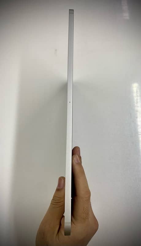 iPad Pro 12.9 inches M2 1TB 3